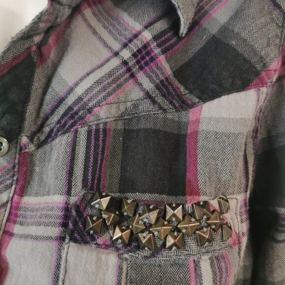 MUDD Girls Plaid Top - Picture 2 of 4